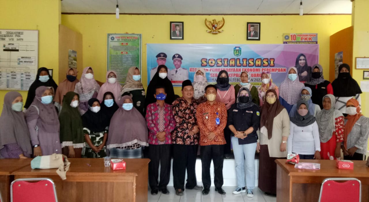 DINSOSP2PA Kabupaten Tebo Melaksanakan Sosialisasi Pemberdayaan Perempuan Sebagai Kepala Keluarga di Kecamatan VII Koto Kab Tebo